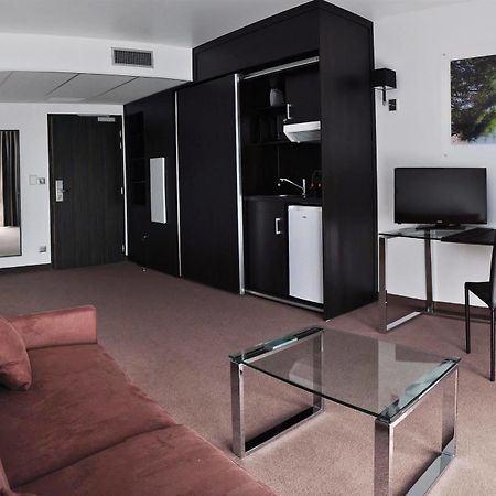 Golden Tulip Pornic Suites Buitenkant foto