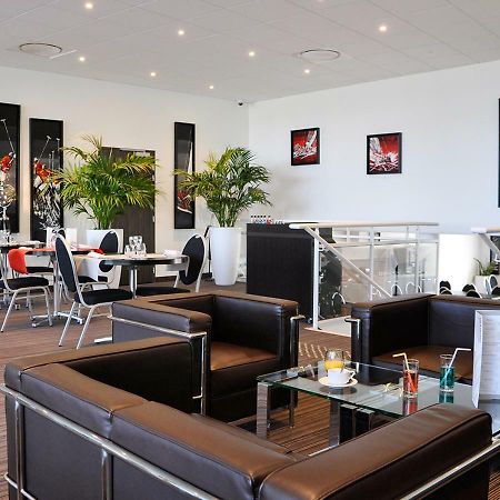 Golden Tulip Pornic Suites Buitenkant foto
