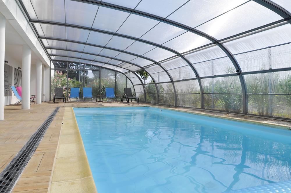 Golden Tulip Pornic Suites Buitenkant foto