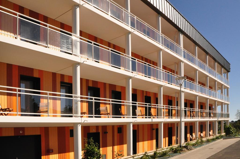Golden Tulip Pornic Suites Buitenkant foto