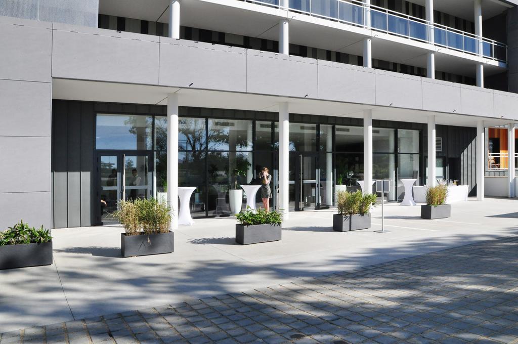 Golden Tulip Pornic Suites Buitenkant foto