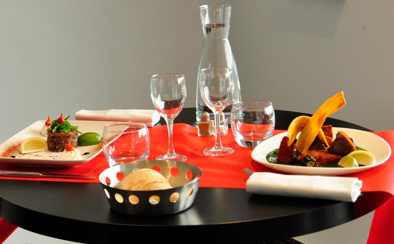 Golden Tulip Pornic Suites Buitenkant foto