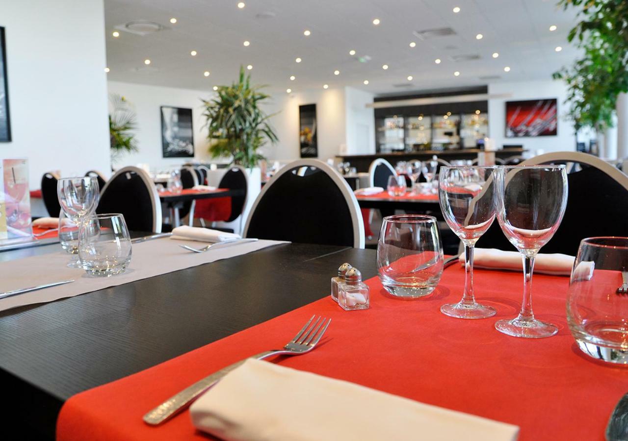 Golden Tulip Pornic Suites Buitenkant foto