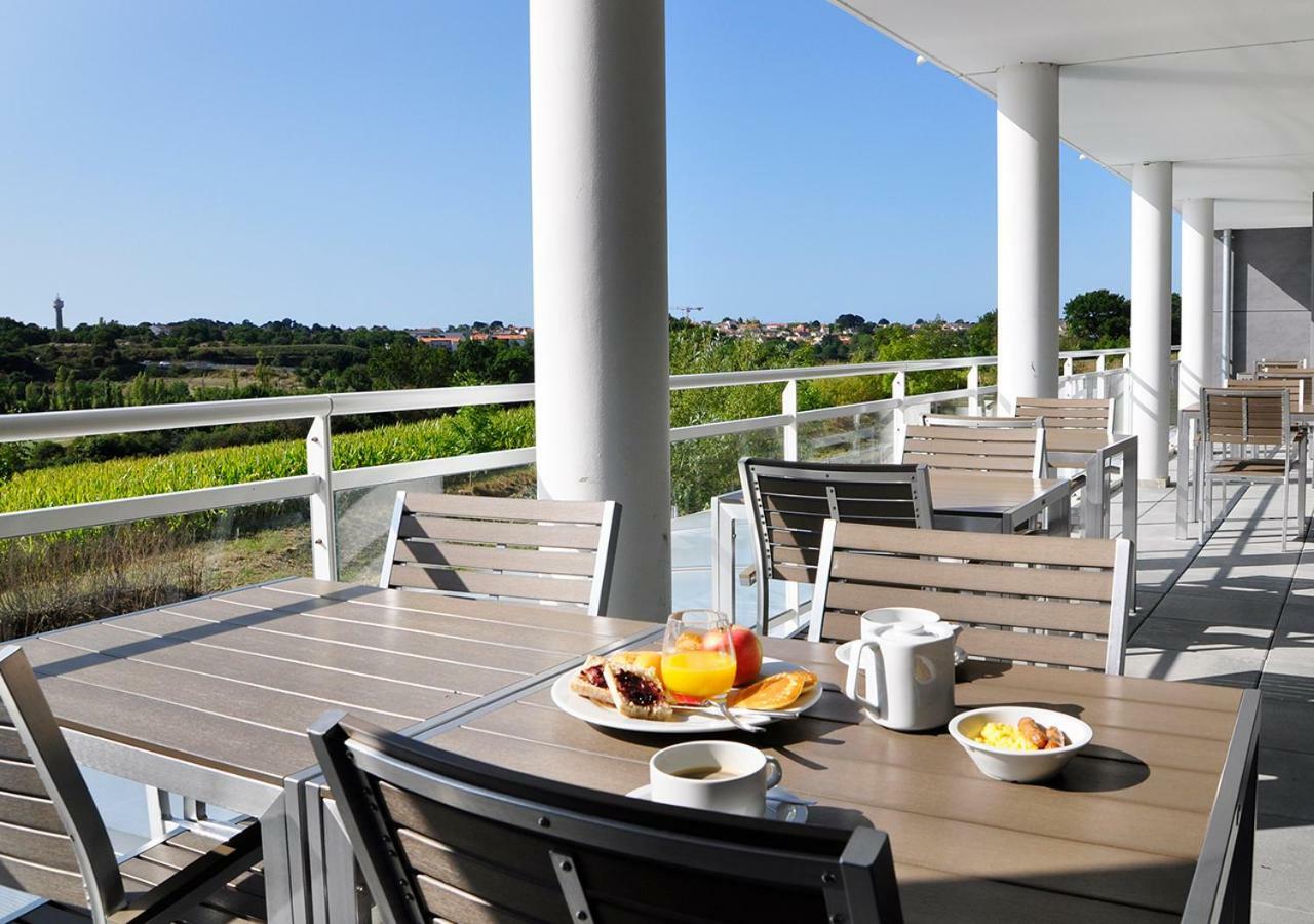 Golden Tulip Pornic Suites Buitenkant foto