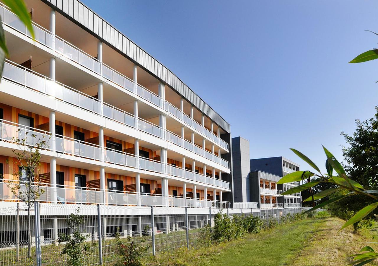 Golden Tulip Pornic Suites Buitenkant foto