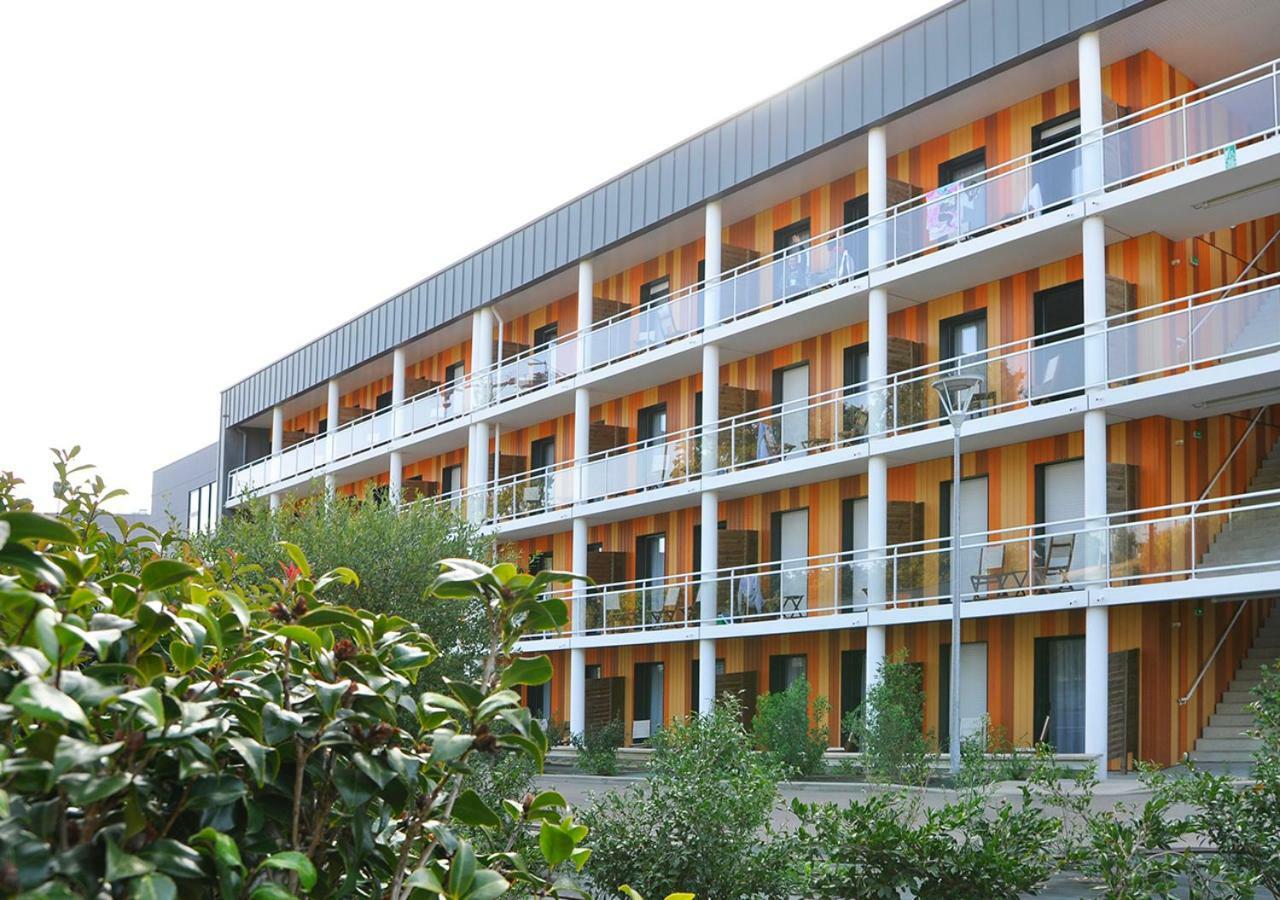 Golden Tulip Pornic Suites Buitenkant foto
