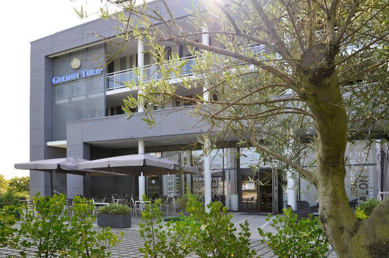 Golden Tulip Pornic Suites Buitenkant foto