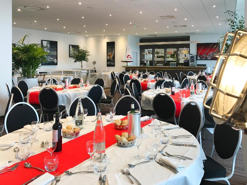 Golden Tulip Pornic Suites Buitenkant foto