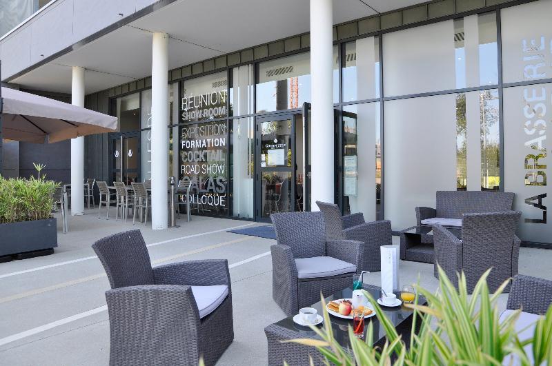 Golden Tulip Pornic Suites Buitenkant foto